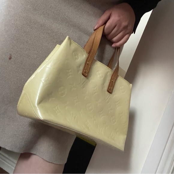 Louis Vuitton authentic small tote (white pearl colour) - Picture 12 of 13